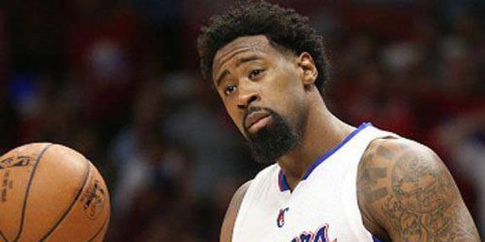  里尔锋线大将重伤缺席两个月  